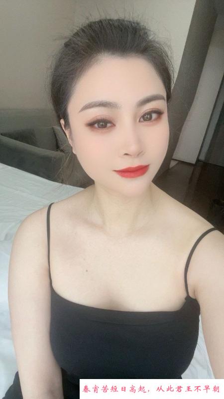江宁区性感御姐 第3张