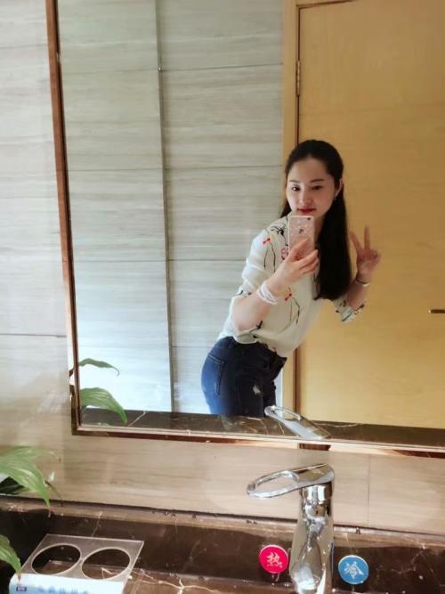锦华万达东北熟女 第3张