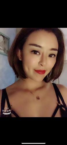 温柔标志的美少妇值得去试试 第1张