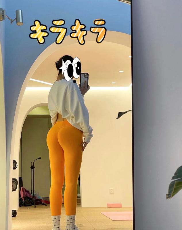 人民公园附近姓李健身美女 第2张