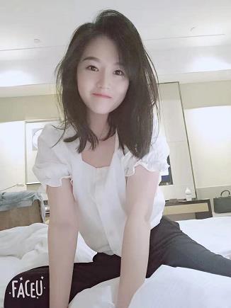 可可小妹身材小性感 第1张