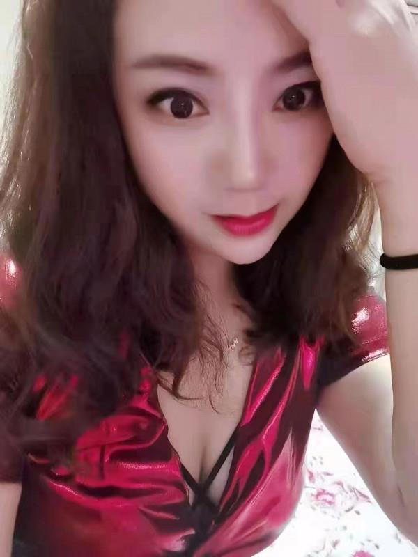 C胸熟女技能拉满 第1张