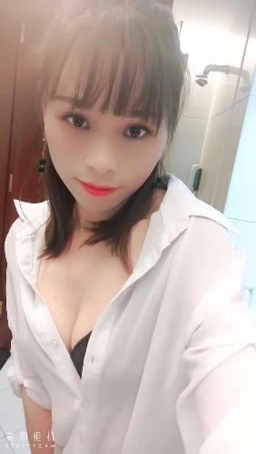 高挑丰满甜甜 第1张