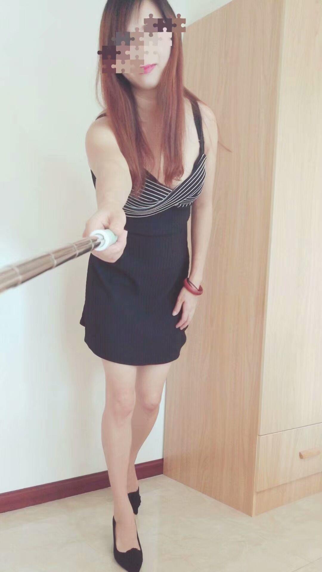 天府三街服务很棒的妹子 第1张