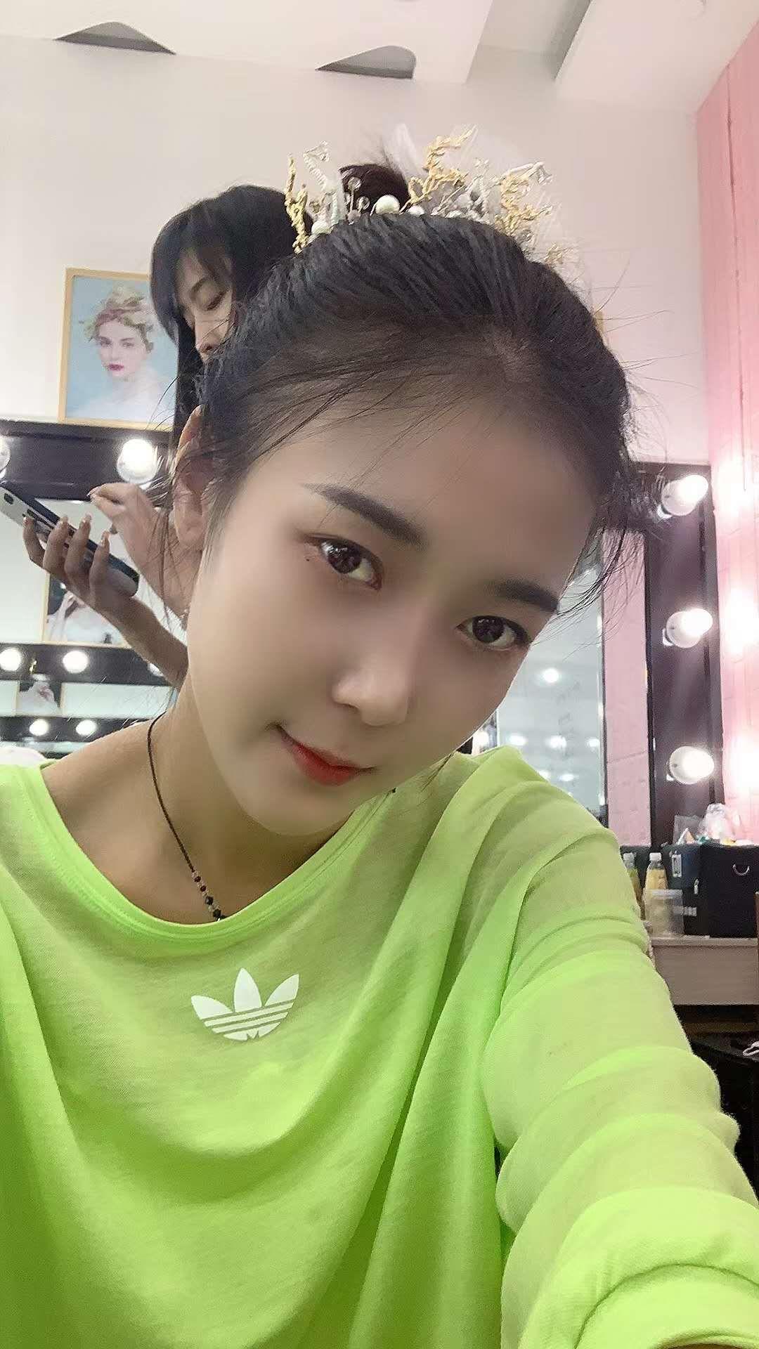 武汉兼职妹妹bb很嫩 第2张