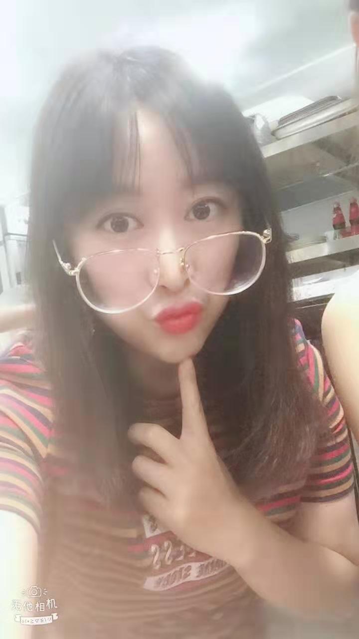 体验重庆江北九街瑜伽老师，柔韧性超好 第1张